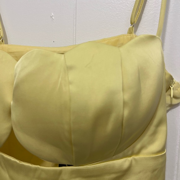 🆕 Lulus Such a Delight Yellow Dress - Picture 7 of 9